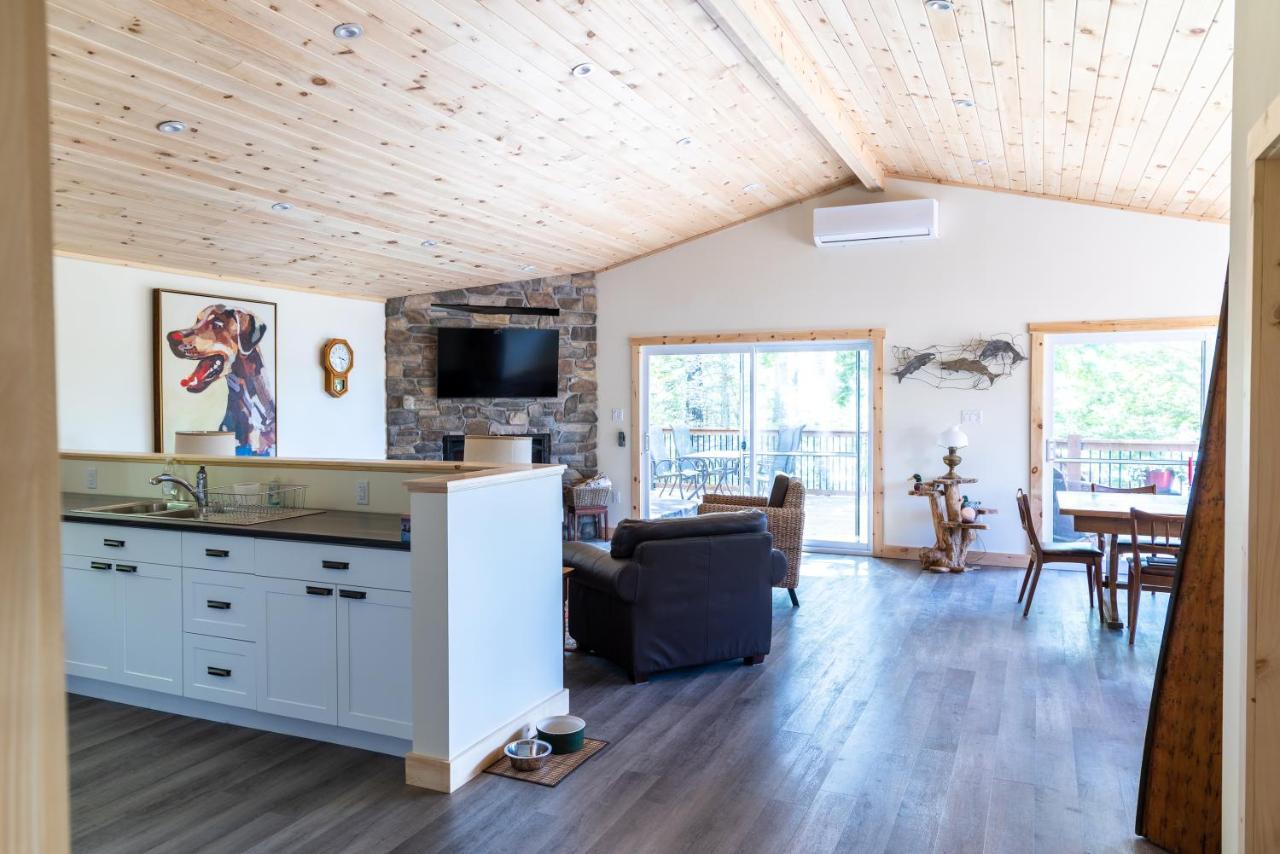 Woodhaven - Seaside Accommodations Waweig Kültér fotó